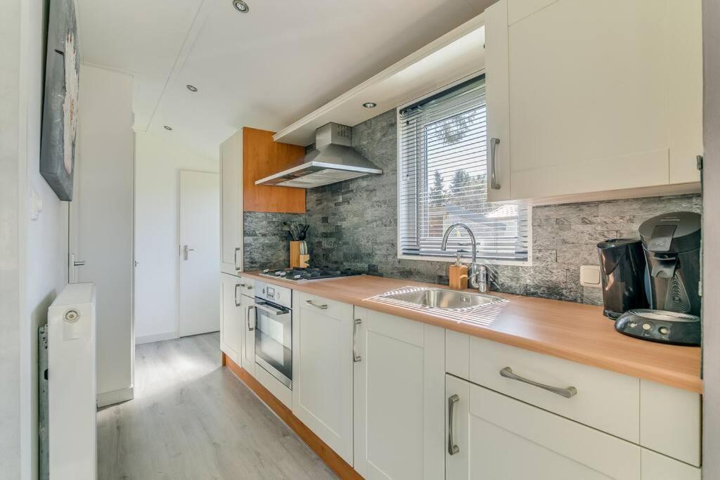 Вилла 4-Pers. Chalet Met Eigen Parkeerplaats In Veluwe Пюттен Экстерьер фото