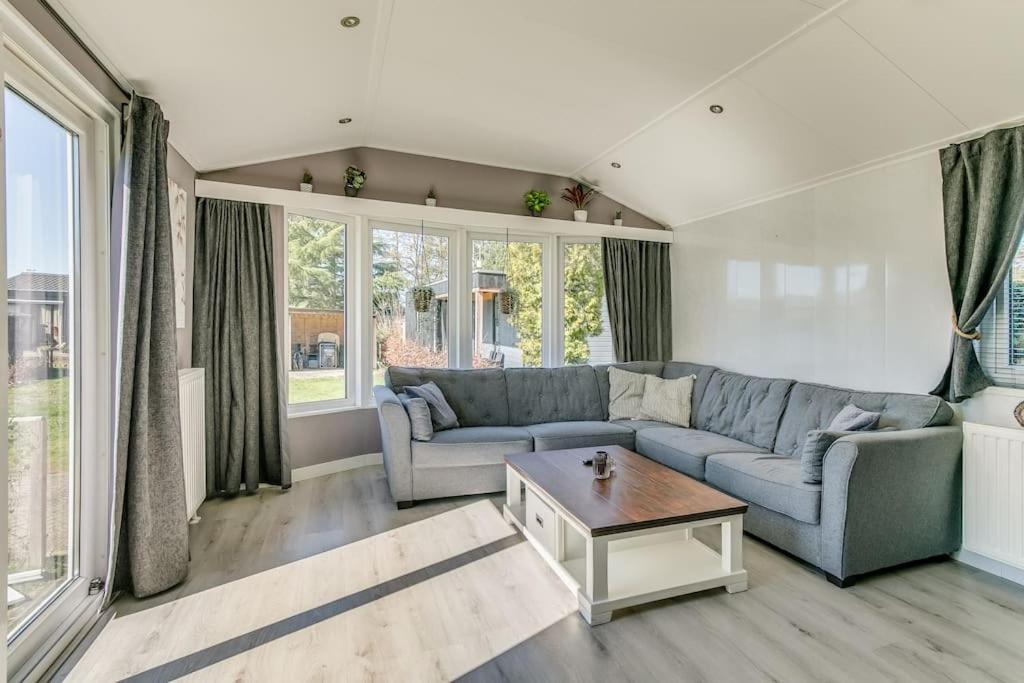Вилла 4-Pers. Chalet Met Eigen Parkeerplaats In Veluwe Пюттен Экстерьер фото