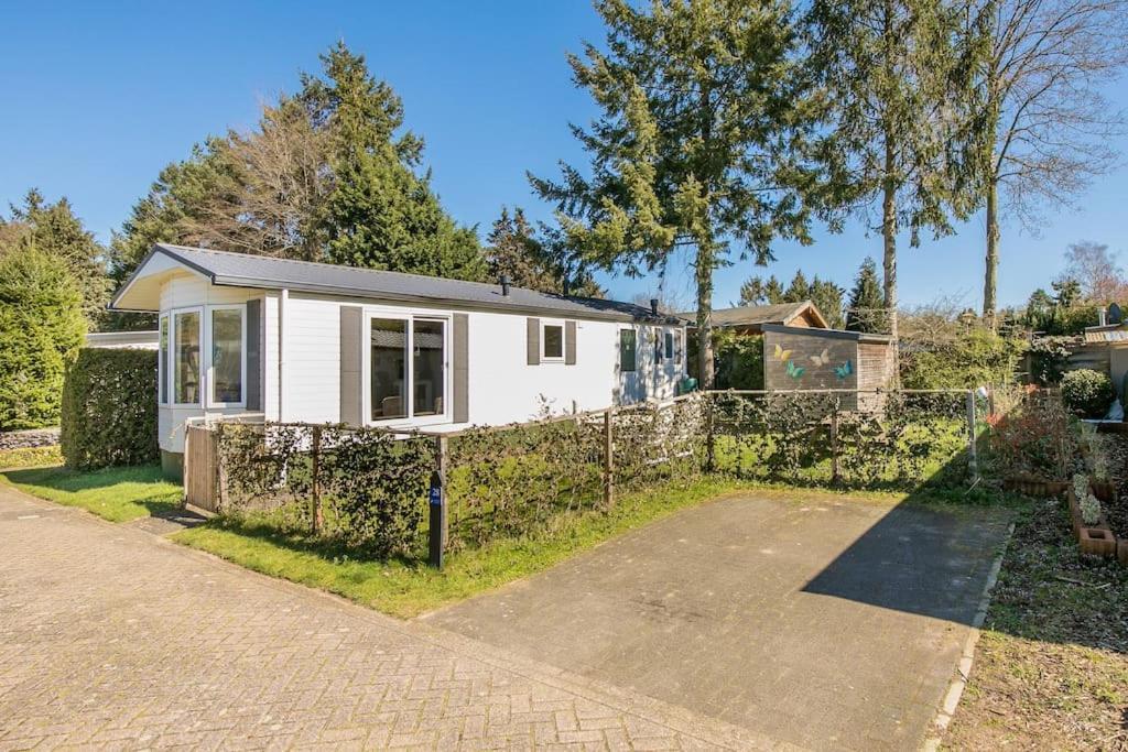 Вилла 4-Pers. Chalet Met Eigen Parkeerplaats In Veluwe Пюттен Экстерьер фото