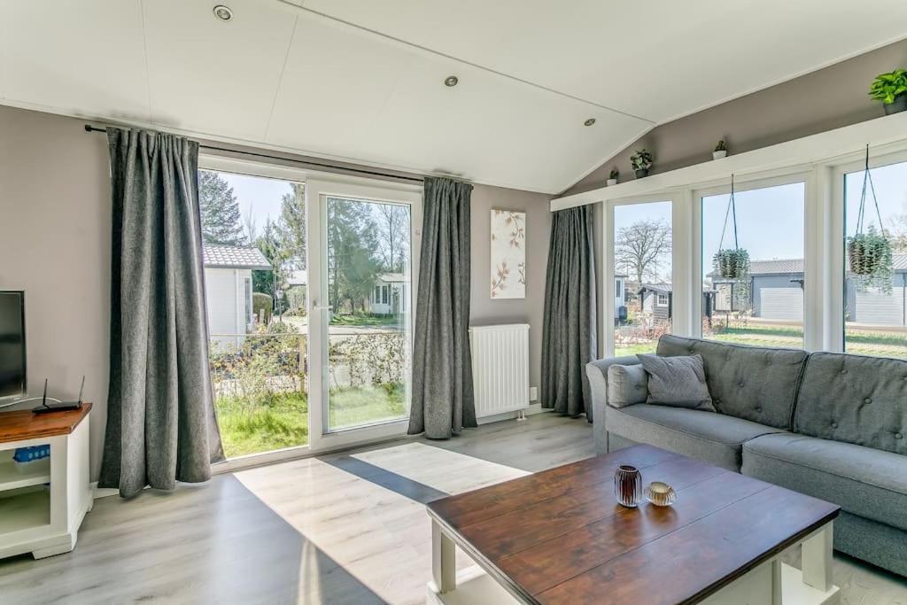 Вилла 4-Pers. Chalet Met Eigen Parkeerplaats In Veluwe Пюттен Экстерьер фото