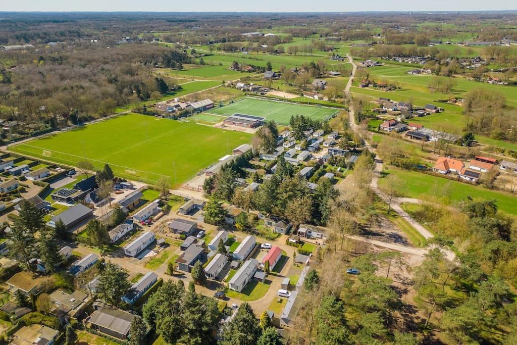 Вилла 4-Pers. Chalet Met Eigen Parkeerplaats In Veluwe Пюттен Экстерьер фото