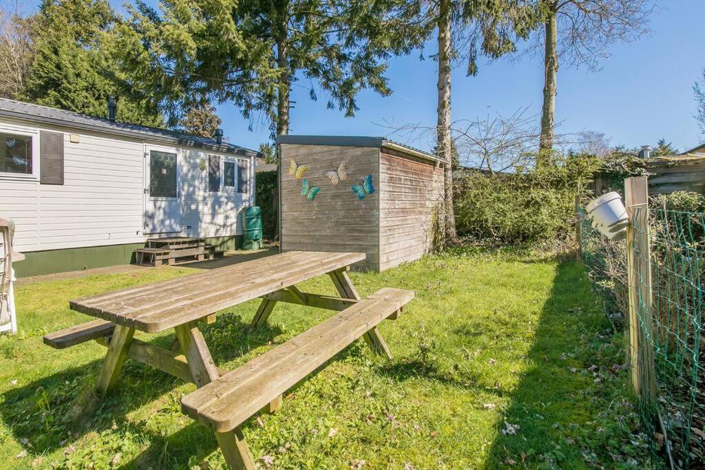 Вилла 4-Pers. Chalet Met Eigen Parkeerplaats In Veluwe Пюттен Экстерьер фото